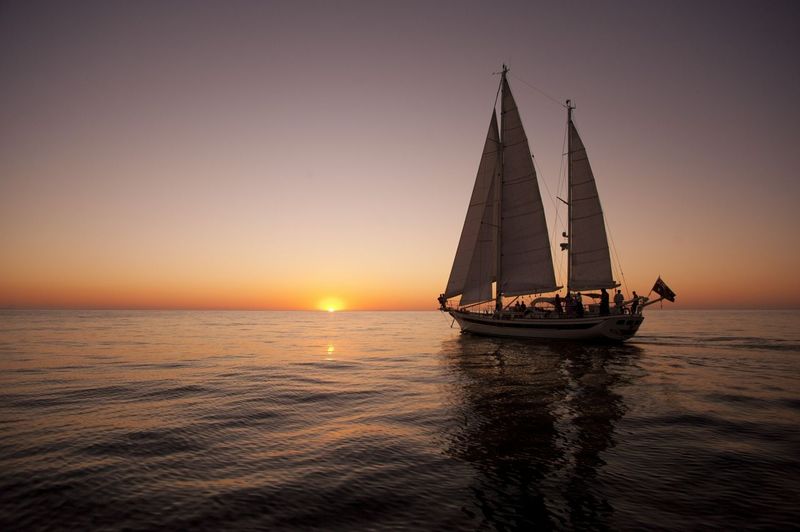 Sailing Tours